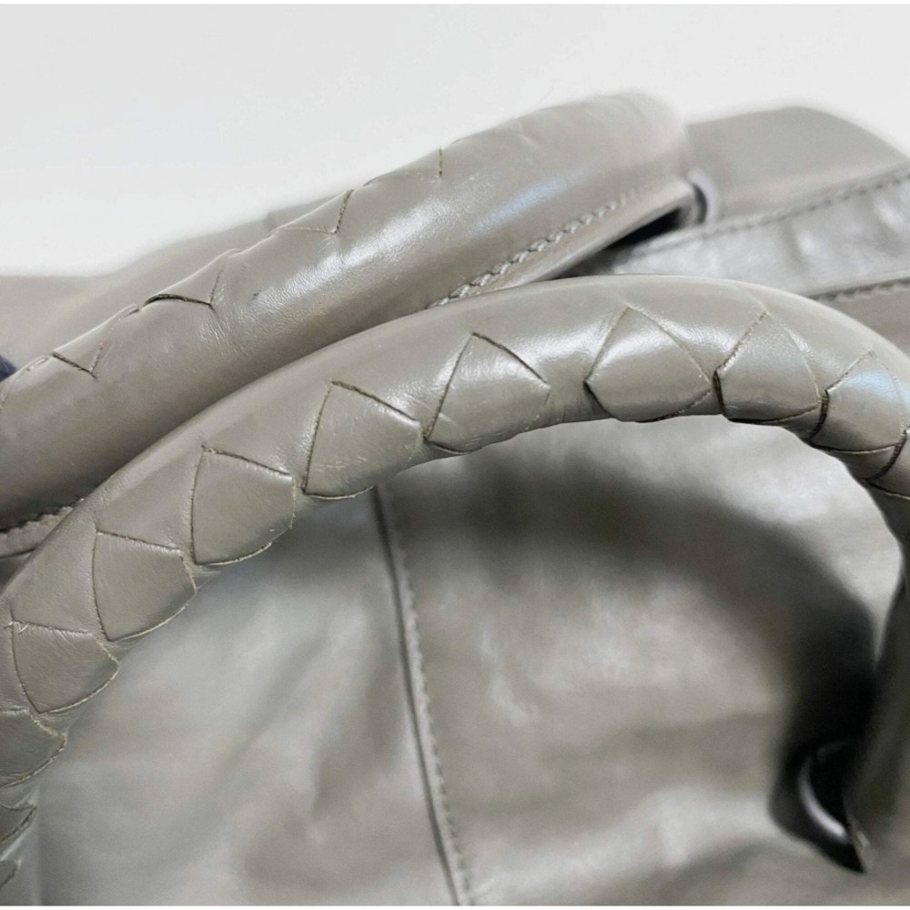 BOTTEGA VENETA Intrecciato Grey Boston Bag - Picture 9 of 16